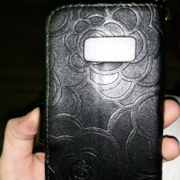 Leather cellphone wristlet - Picture 5 of 6